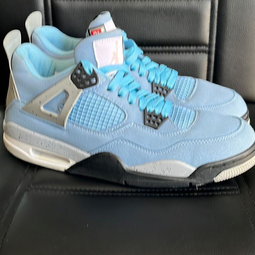 Nike Air Jordan 4 Retro University Blue Sz. 11